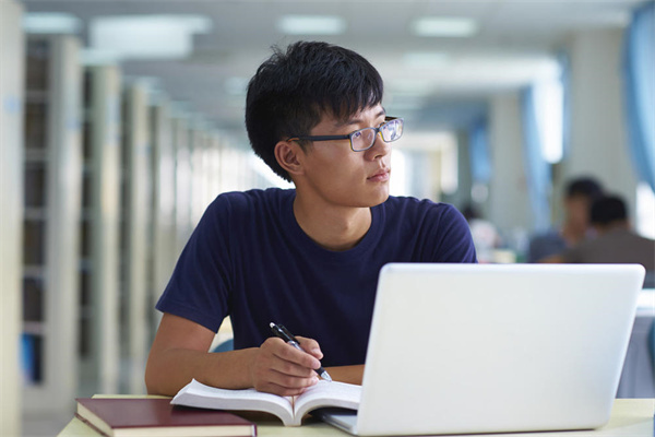 2025年张家界Top10升学率中专学校